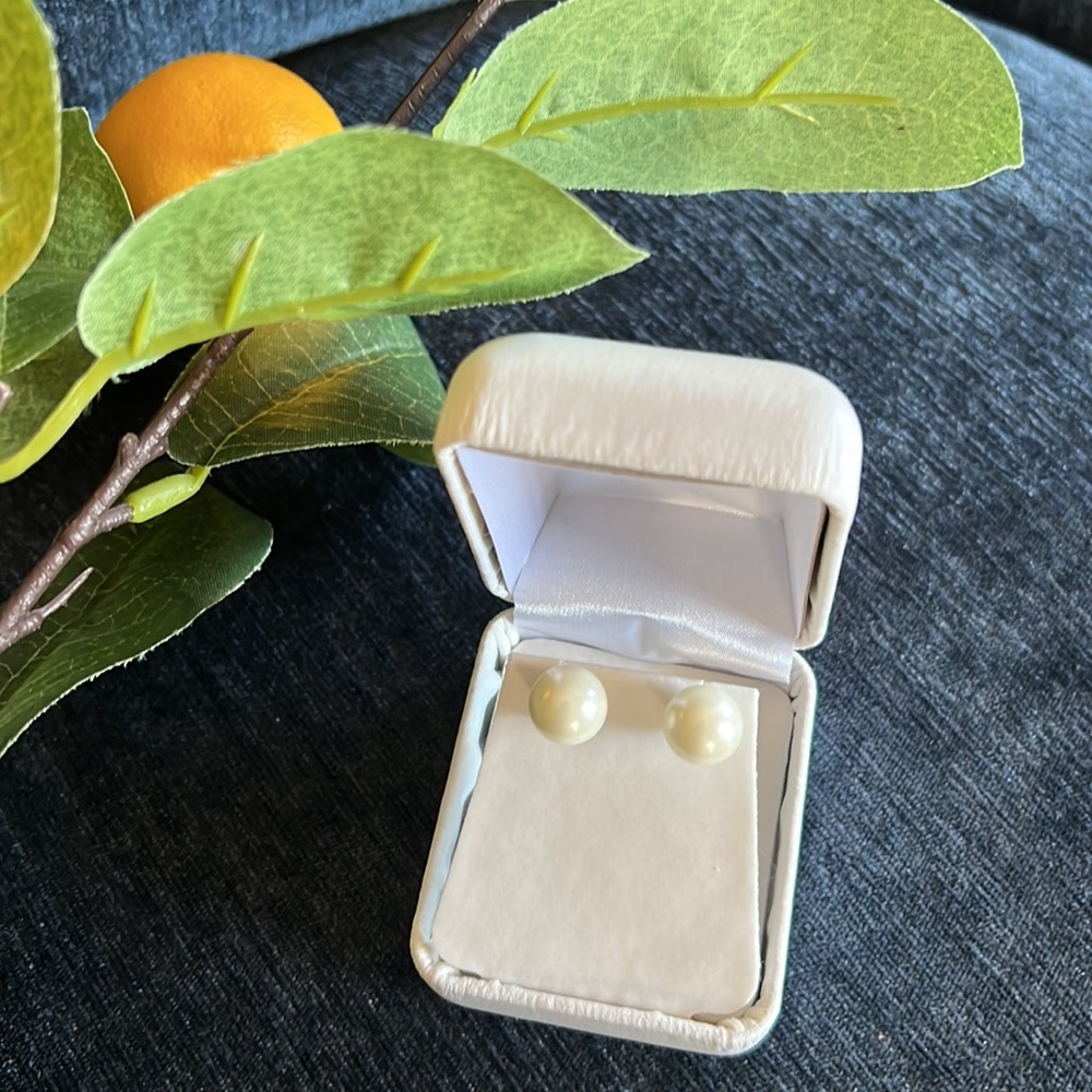 3 for $10Large pearl earrings